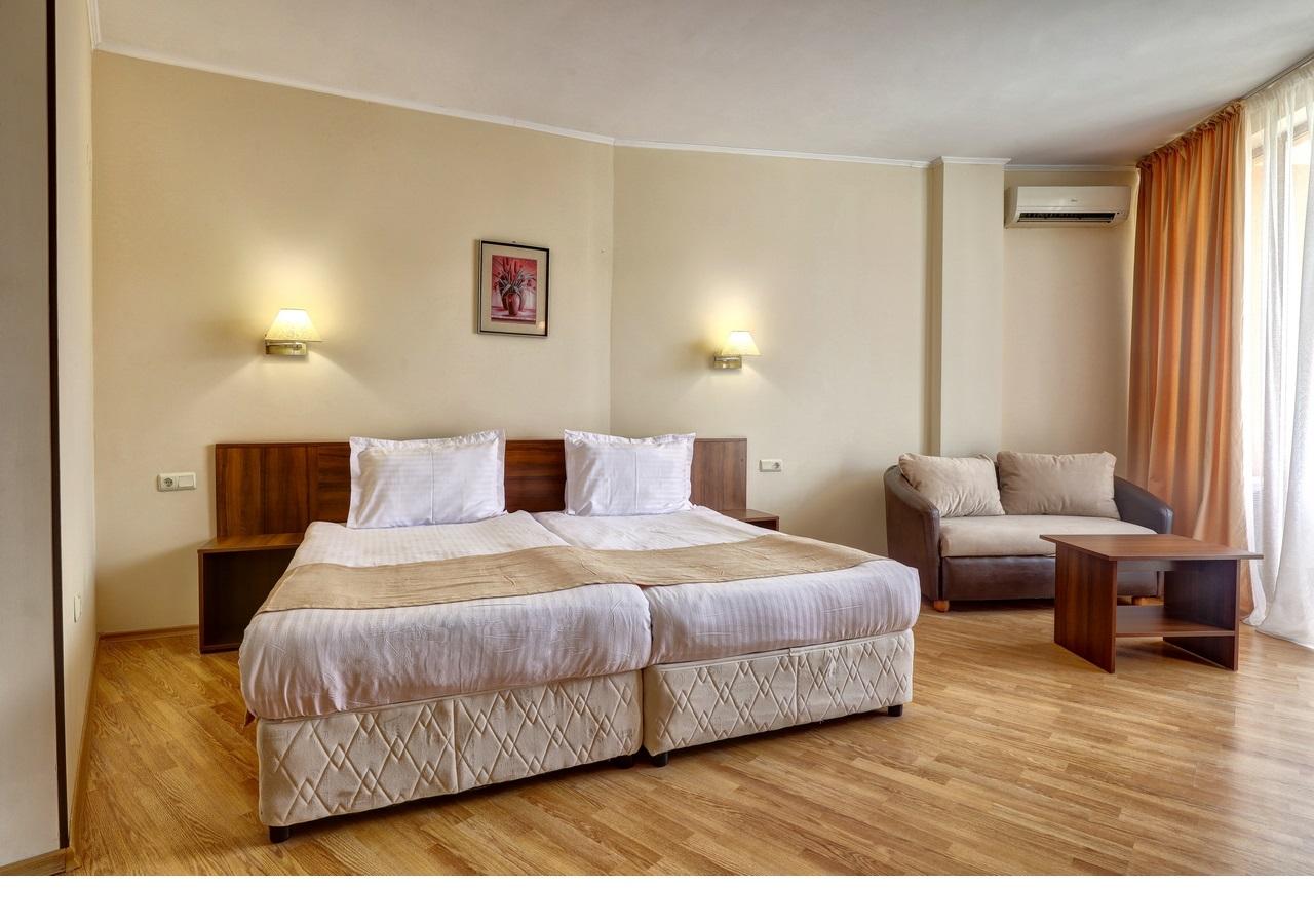 Continental Otel 4*
