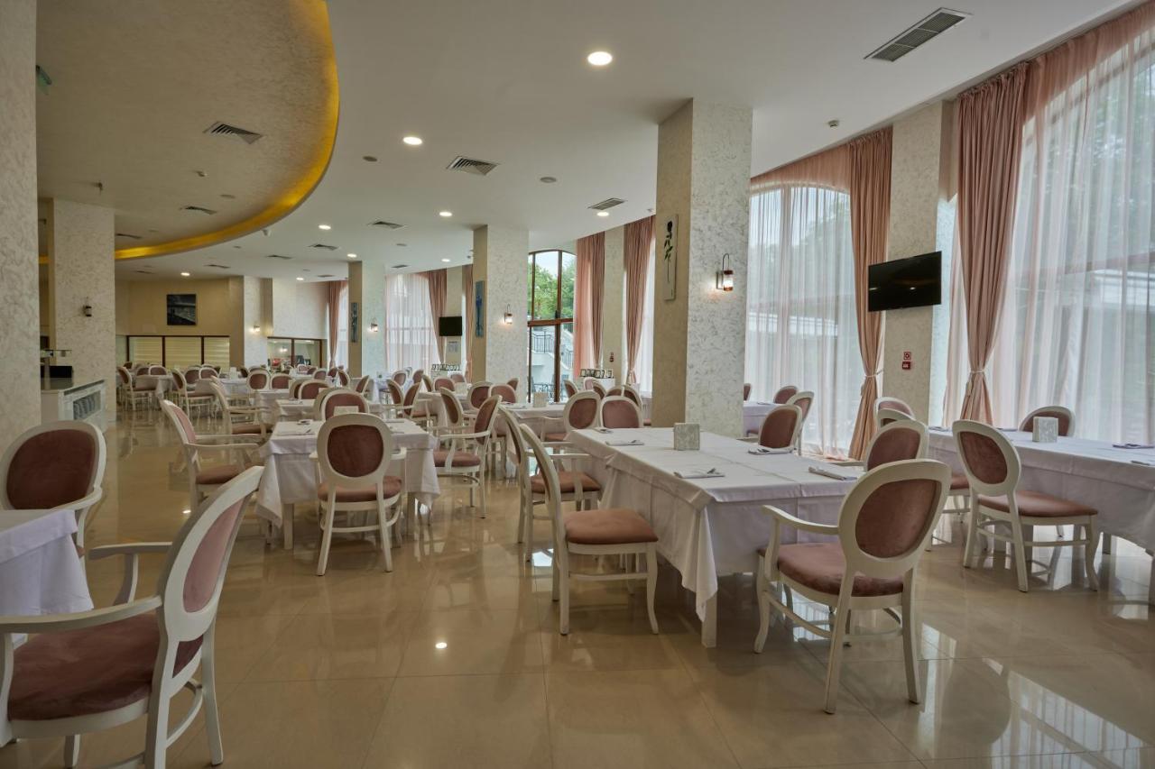 Continental 4*