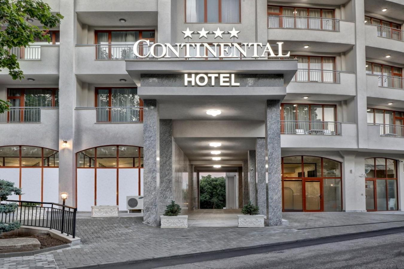 Continental 4*