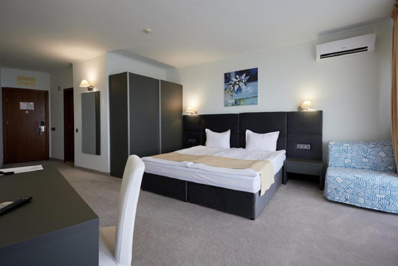 Continental Ξενοδοχείο 4*