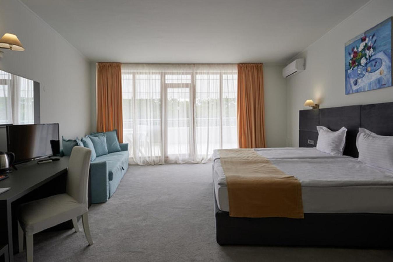 Continental 4*