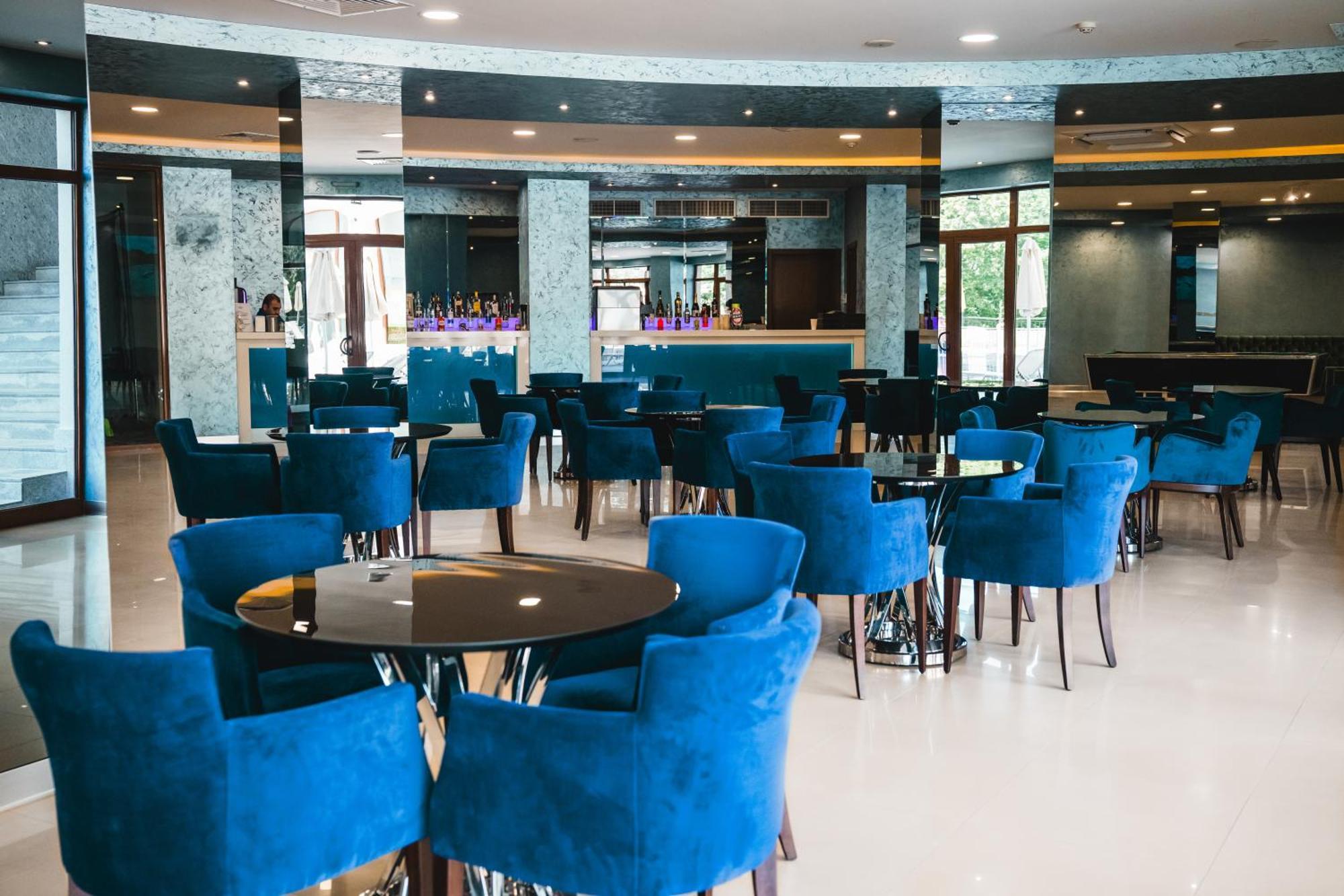 Continental Hotel 4*
